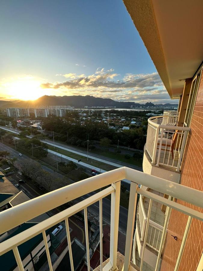 Flat Com Vista Panoramica -15- Na Barra Da Tijuca - Estacionamento Gratuito - Frigobar - Ar Condicionado - Piscina - Academia - Balsa Para Praia Gratis - Varanda - Vista Parcial Mar E Lagoa Rio de Janeiro Exteriör bild
