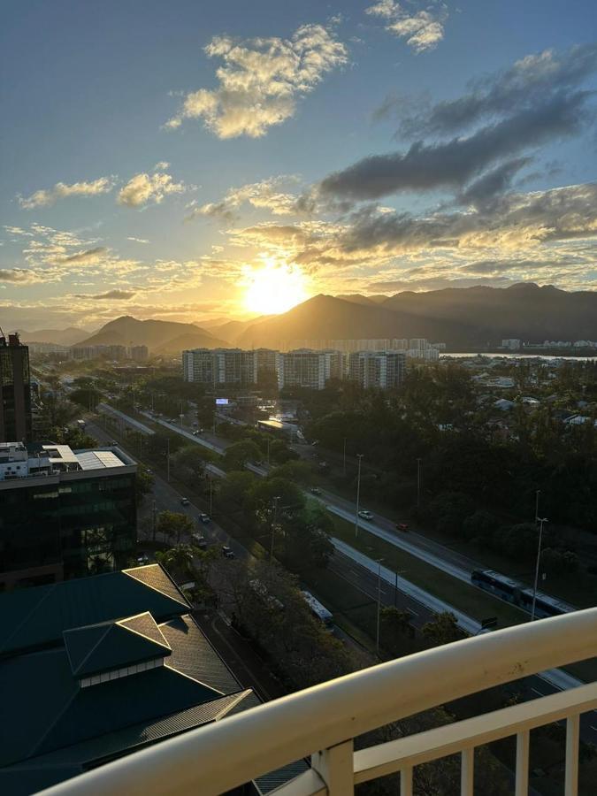 Flat Com Vista Panoramica -15- Na Barra Da Tijuca - Estacionamento Gratuito - Frigobar - Ar Condicionado - Piscina - Academia - Balsa Para Praia Gratis - Varanda - Vista Parcial Mar E Lagoa Rio de Janeiro Exteriör bild
