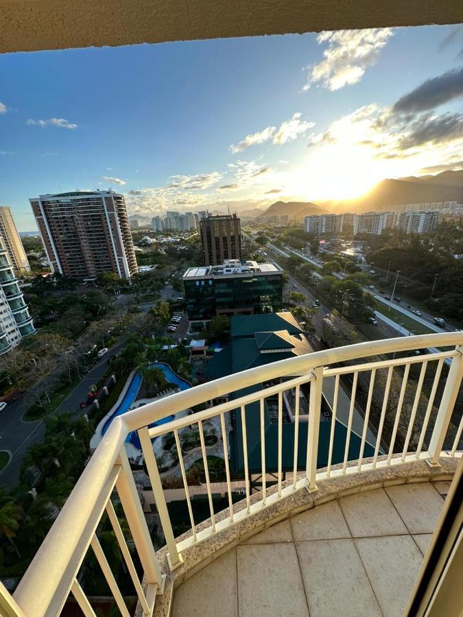 Flat Com Vista Panoramica -15- Na Barra Da Tijuca - Estacionamento Gratuito - Frigobar - Ar Condicionado - Piscina - Academia - Balsa Para Praia Gratis - Varanda - Vista Parcial Mar E Lagoa Rio de Janeiro Exteriör bild