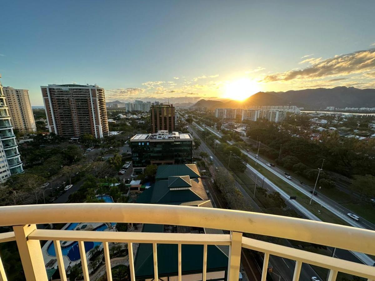 Flat Com Vista Panoramica -15- Na Barra Da Tijuca - Estacionamento Gratuito - Frigobar - Ar Condicionado - Piscina - Academia - Balsa Para Praia Gratis - Varanda - Vista Parcial Mar E Lagoa Rio de Janeiro Exteriör bild