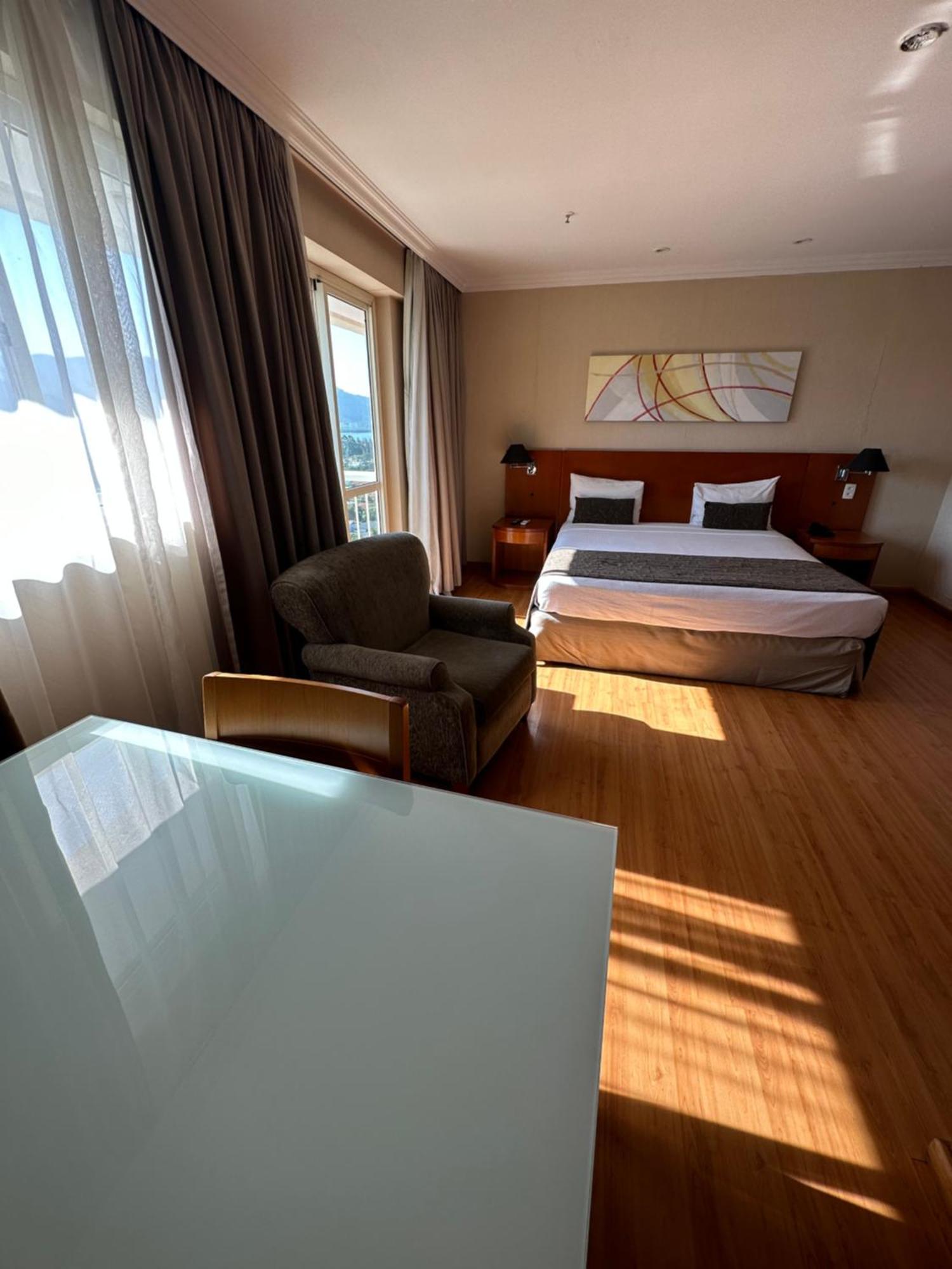 Flat Com Vista Panoramica -15- Na Barra Da Tijuca - Estacionamento Gratuito - Frigobar - Ar Condicionado - Piscina - Academia - Balsa Para Praia Gratis - Varanda - Vista Parcial Mar E Lagoa Rio de Janeiro Exteriör bild