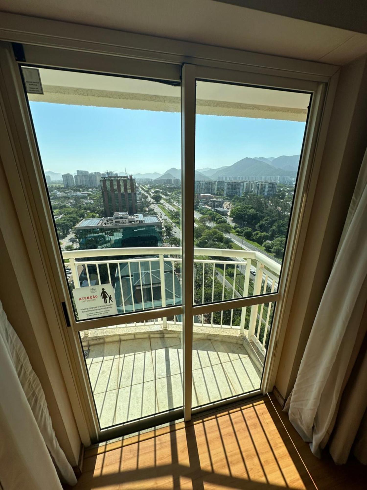 Flat Com Vista Panoramica -15- Na Barra Da Tijuca - Estacionamento Gratuito - Frigobar - Ar Condicionado - Piscina - Academia - Balsa Para Praia Gratis - Varanda - Vista Parcial Mar E Lagoa Rio de Janeiro Exteriör bild