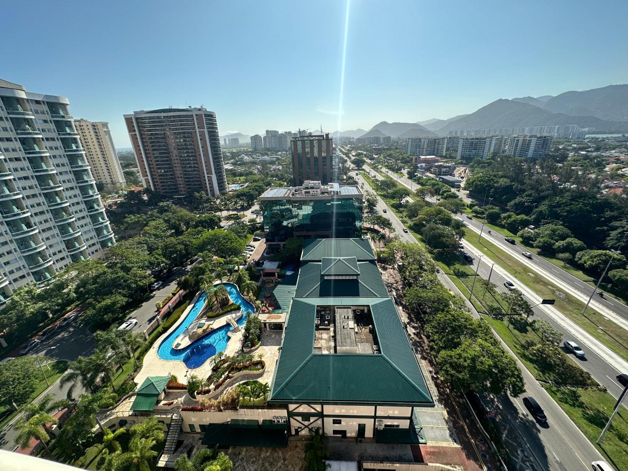 Flat Com Vista Panoramica -15- Na Barra Da Tijuca - Estacionamento Gratuito - Frigobar - Ar Condicionado - Piscina - Academia - Balsa Para Praia Gratis - Varanda - Vista Parcial Mar E Lagoa Rio de Janeiro Exteriör bild