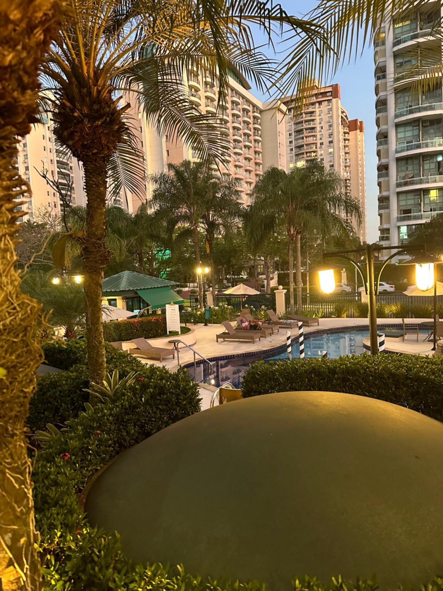Flat Com Vista Panoramica -15- Na Barra Da Tijuca - Estacionamento Gratuito - Frigobar - Ar Condicionado - Piscina - Academia - Balsa Para Praia Gratis - Varanda - Vista Parcial Mar E Lagoa Rio de Janeiro Exteriör bild